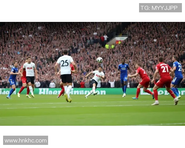 足球明星挑战赛盛典：激情对抗与友谊的完美结合