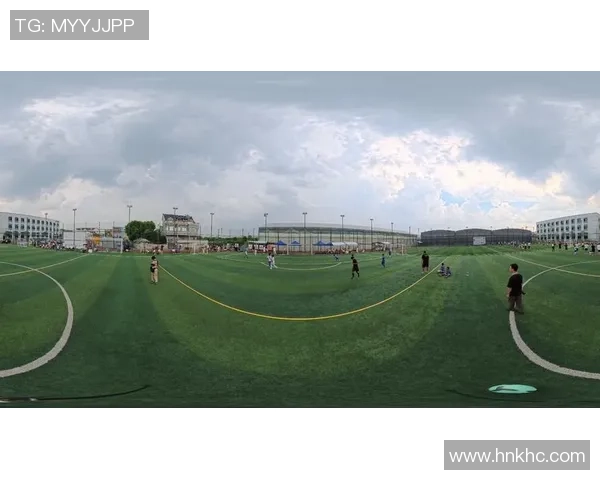 广州足球队的节奏揭秘：从战术到激情的全景探索与分析